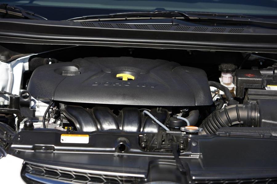  Hyundai Elantra 2011 года  (фото 54 из 144)
